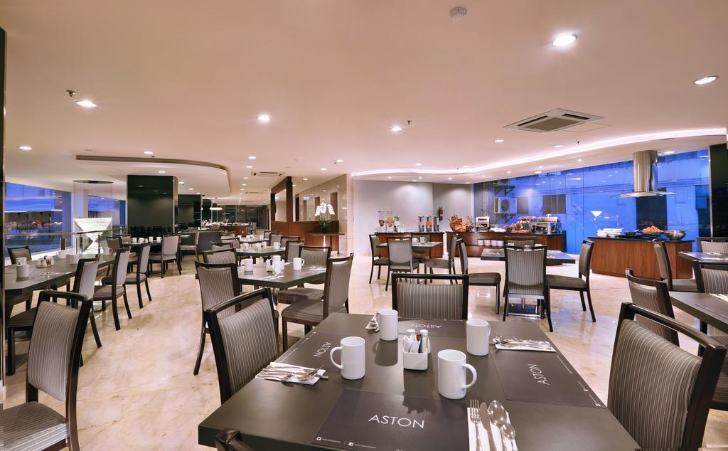 Amaris Hotel Bekasi Barat Экстерьер фото